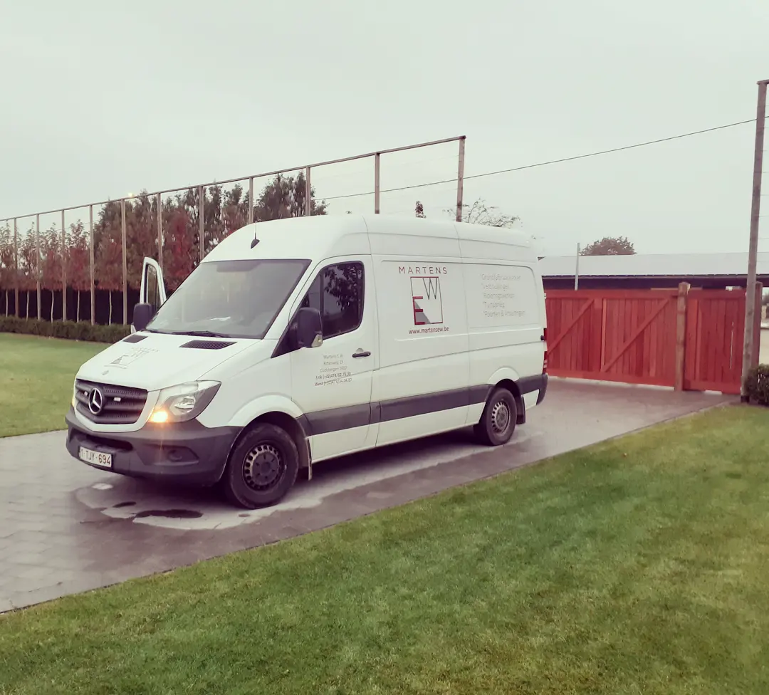 Martens EW aan het werk
